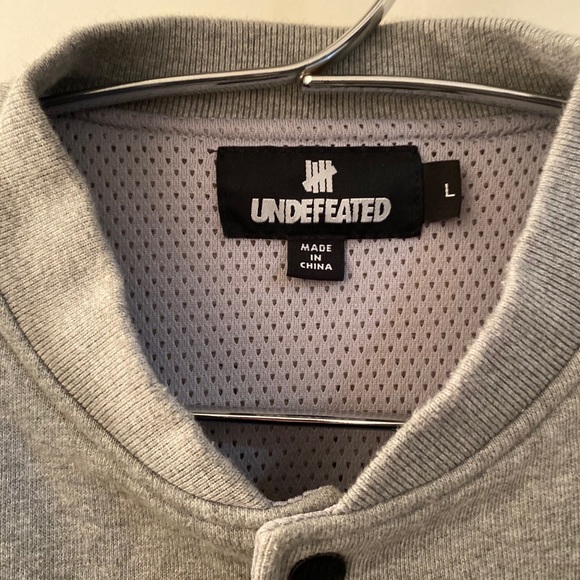 UNDEFEATED Stadium Jacket - Picture 1 of 4